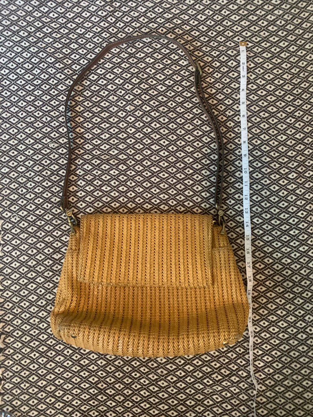 Woven Straw Shoulder Bag in Tan